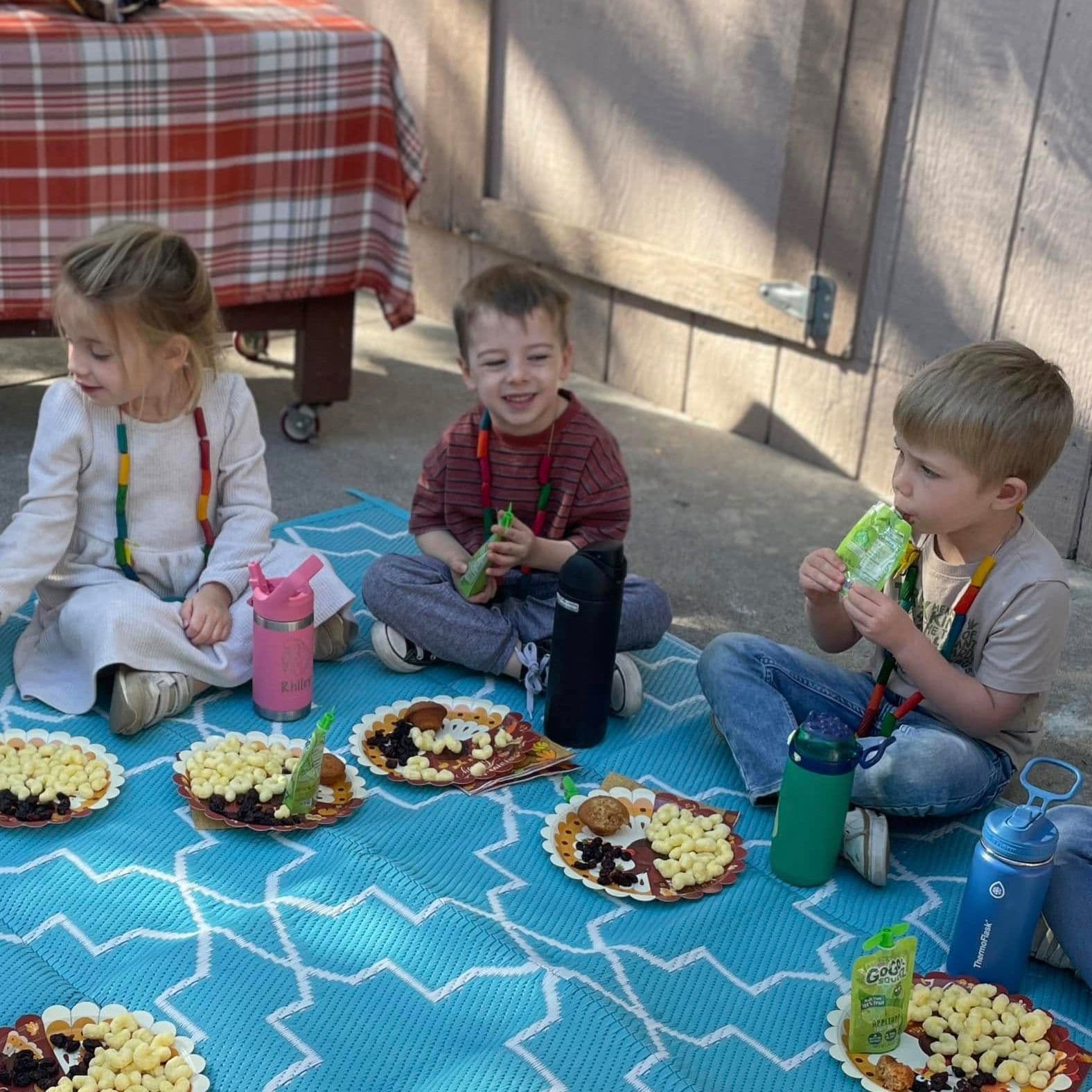 Kids eating food